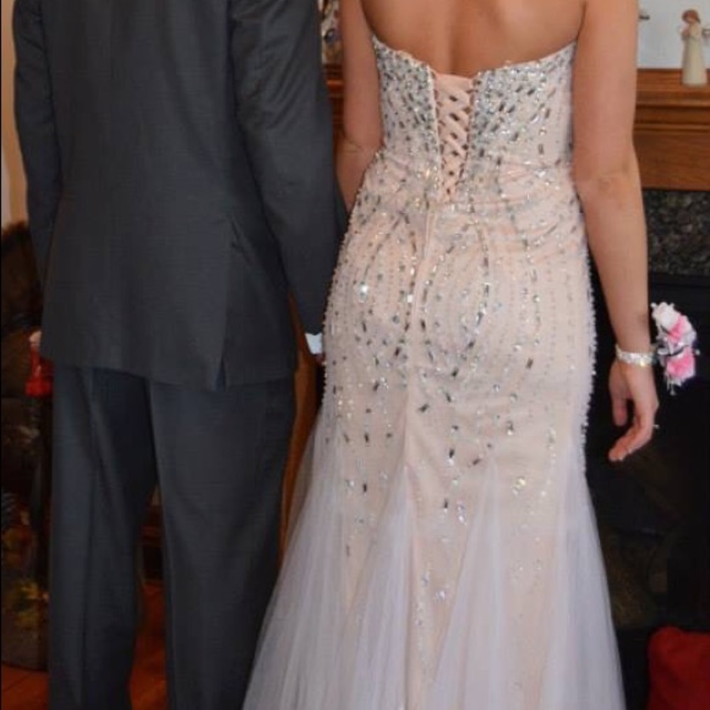 Stacey’s prom dress